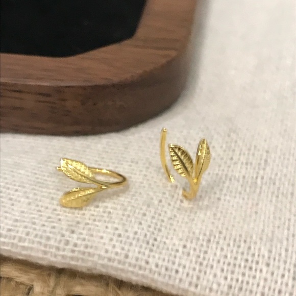 Leaf Earrings,Leaf Hoop Earrings cute Hoop Earrings 925 Sterling Silver Earrings - Picture 3 of 11